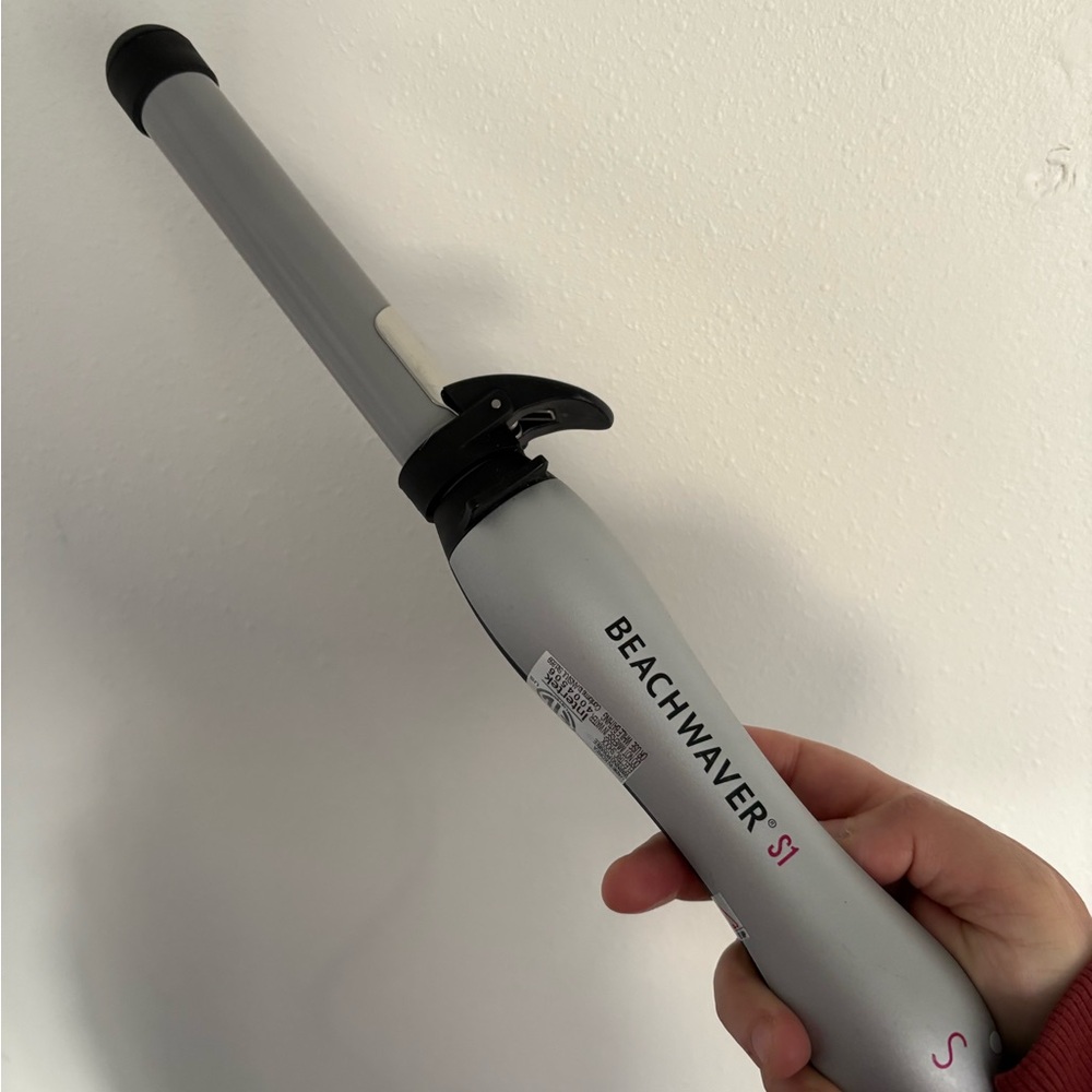 Beachwaver curling iron